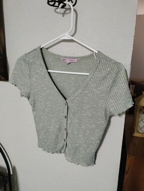 Crave Fame Crop Top Size Small